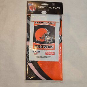 Cleveland Browns Football  Wincraft Vertical Flag Banner Indoor Outdoor 27" x 37